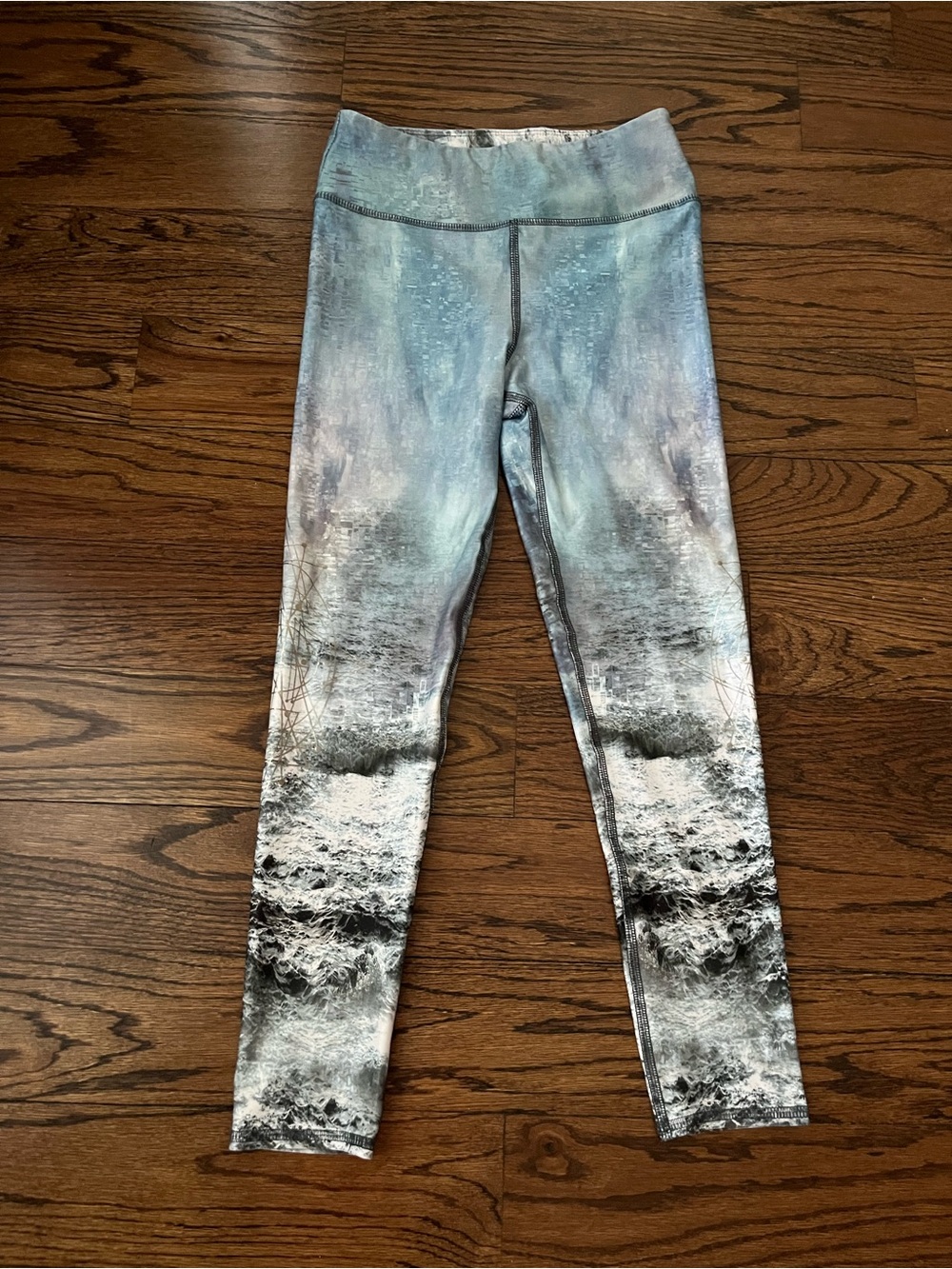Evolution and Creation Abstract Water Print Leggings. Size Small